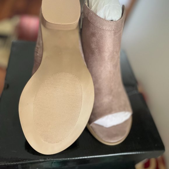 Taupe Faux Suede V-Cut Ankle Bootie - Picture 4 of 4